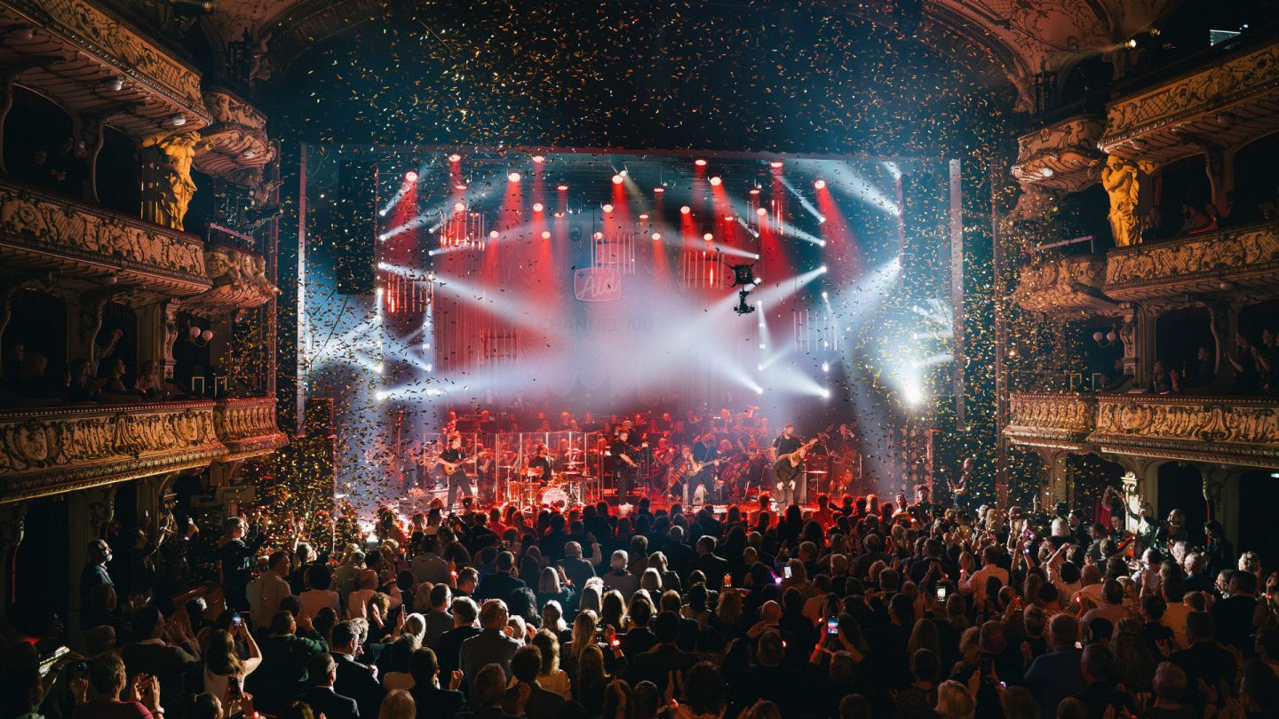 Hall during the live show of the Channel Aid concert at the Hamburg Schauspielhaus