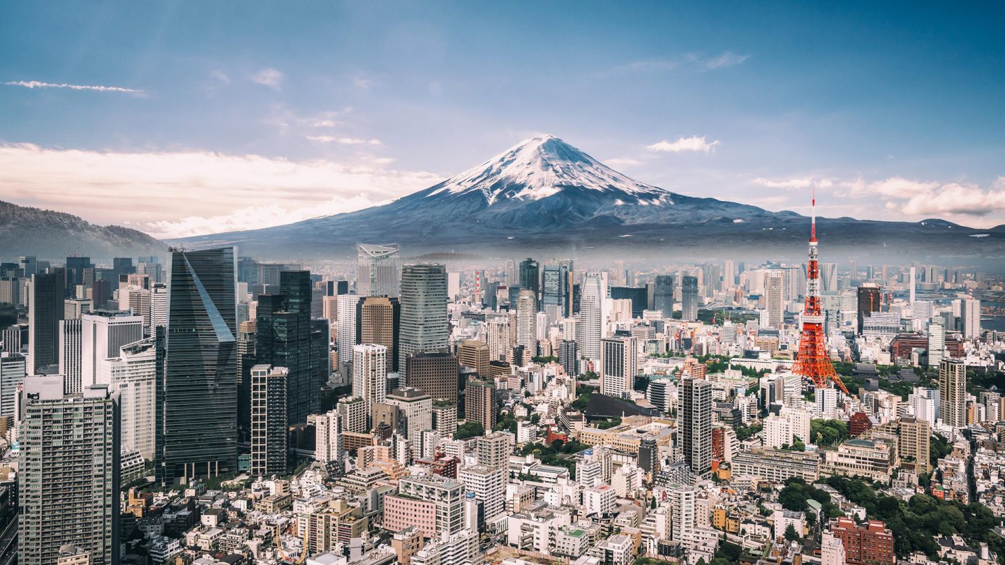 Vista di Tokyo con il Monte Fuji sullo sfondo